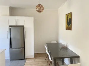Broadway Apartments dining area and lounge
